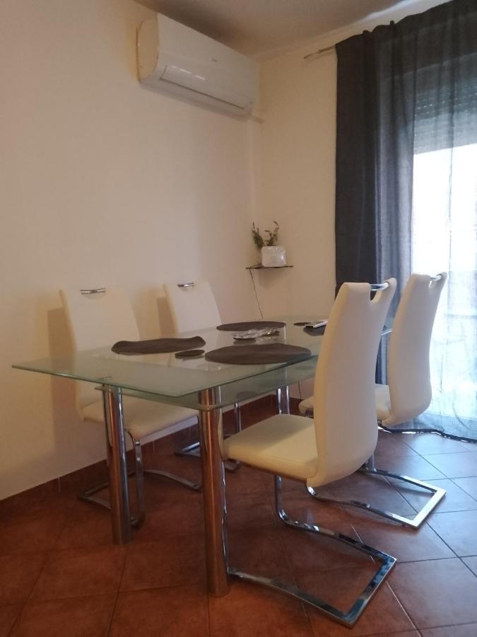 Apartman Lean Pula Luaran gambar