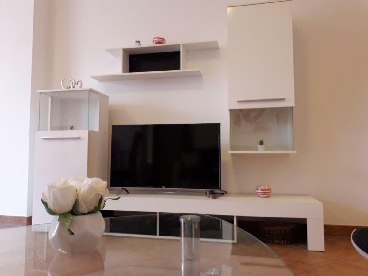 Apartman Lean Pula Luaran gambar